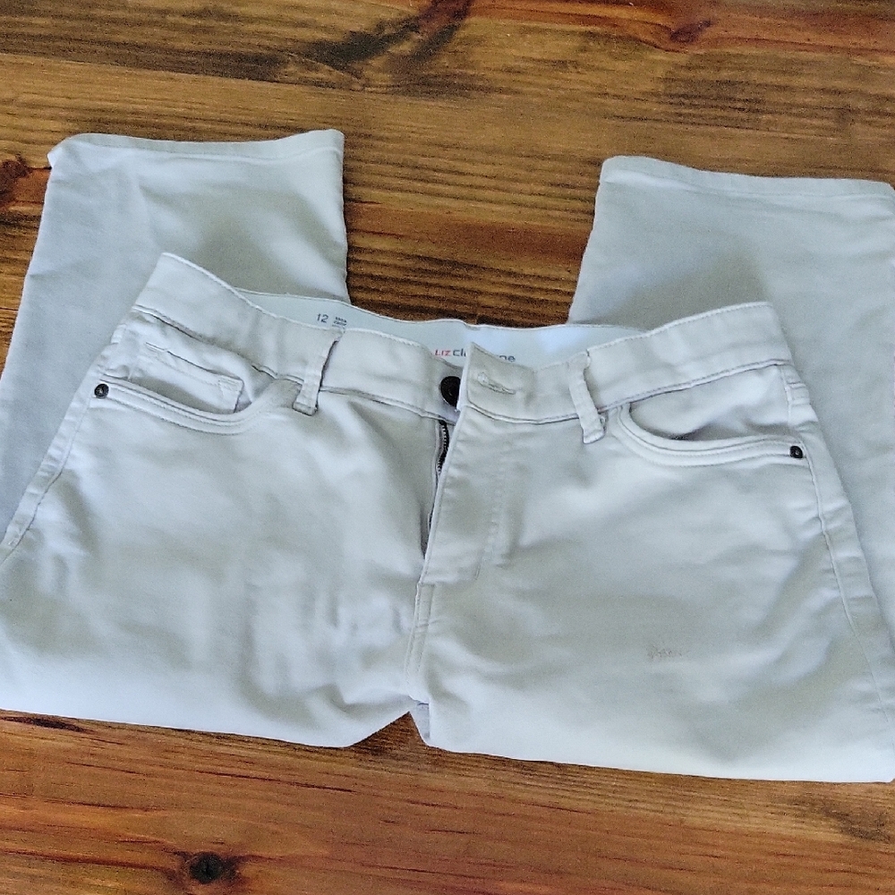 Liz Claiborne White Capris